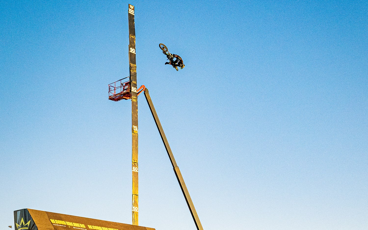 Moto X — Record Breakers