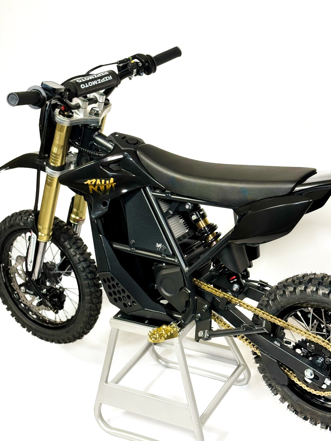 Ripz × RAHA Pit Bike three-quarter